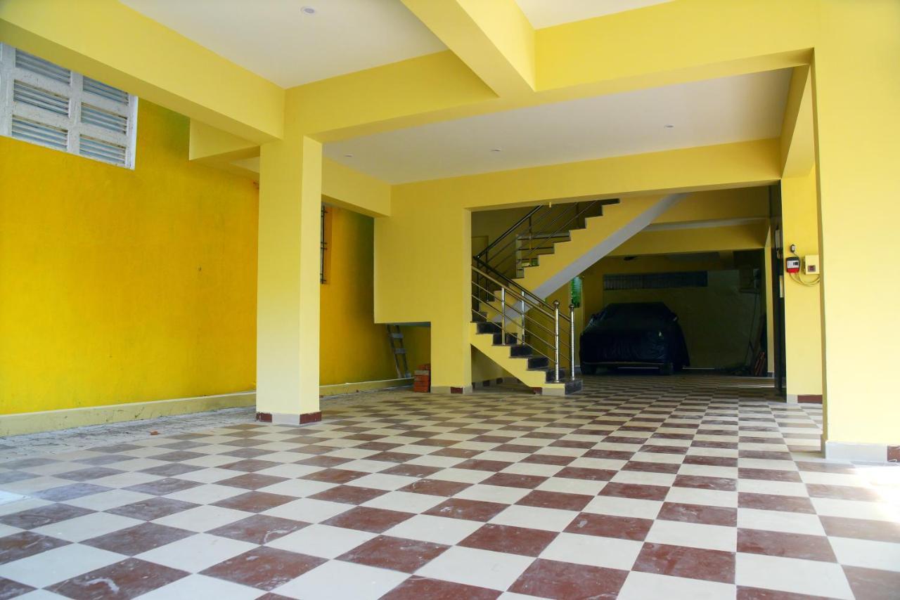 Sri Apartment 2Bhk For Familys Couples Parking A2 Pondicherry Exteriör bild